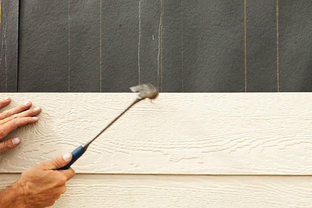 Siding Removal and Disposal in Montgomery, MN
